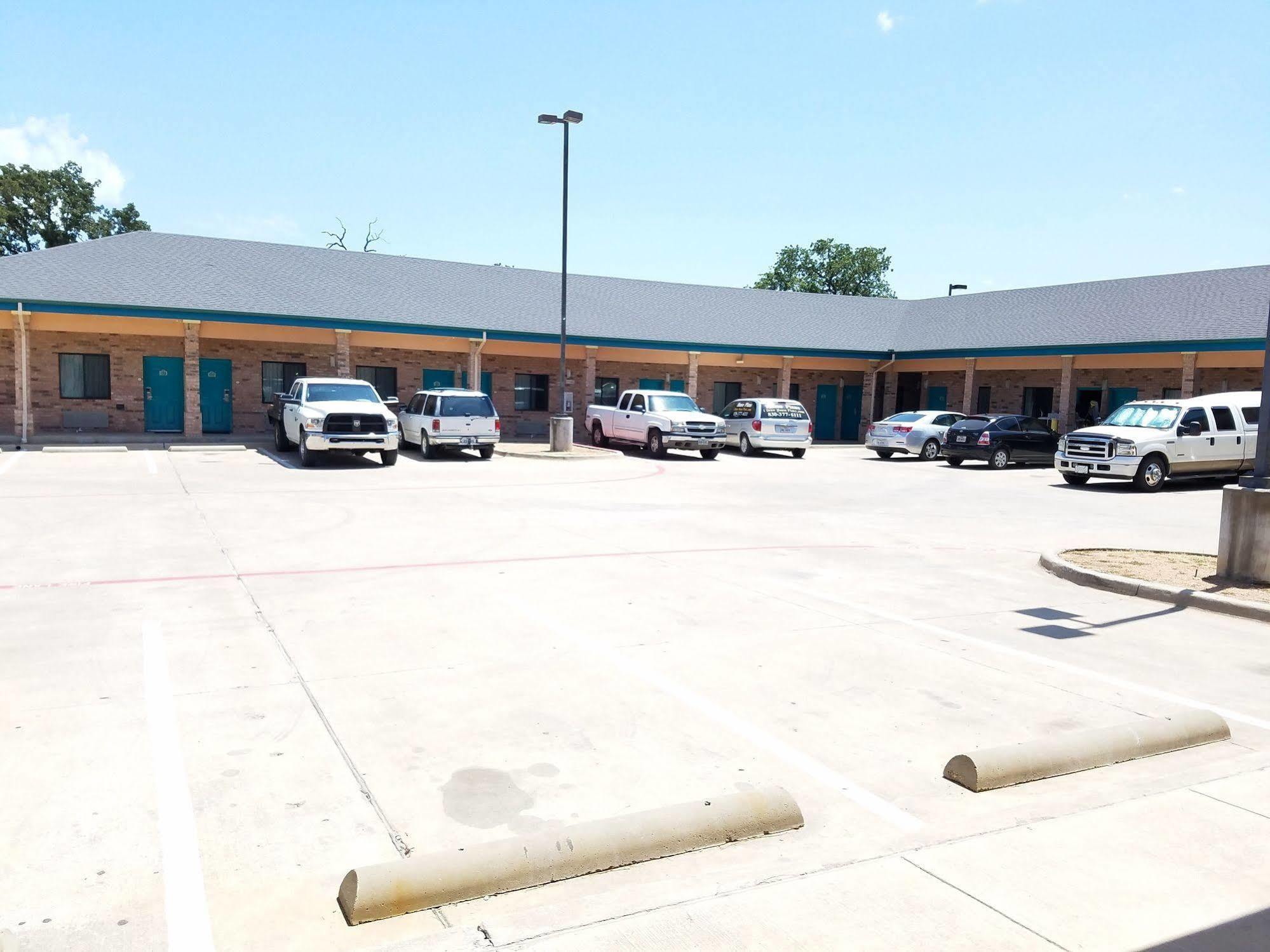 Quality One Motel Weatherford Exterior foto